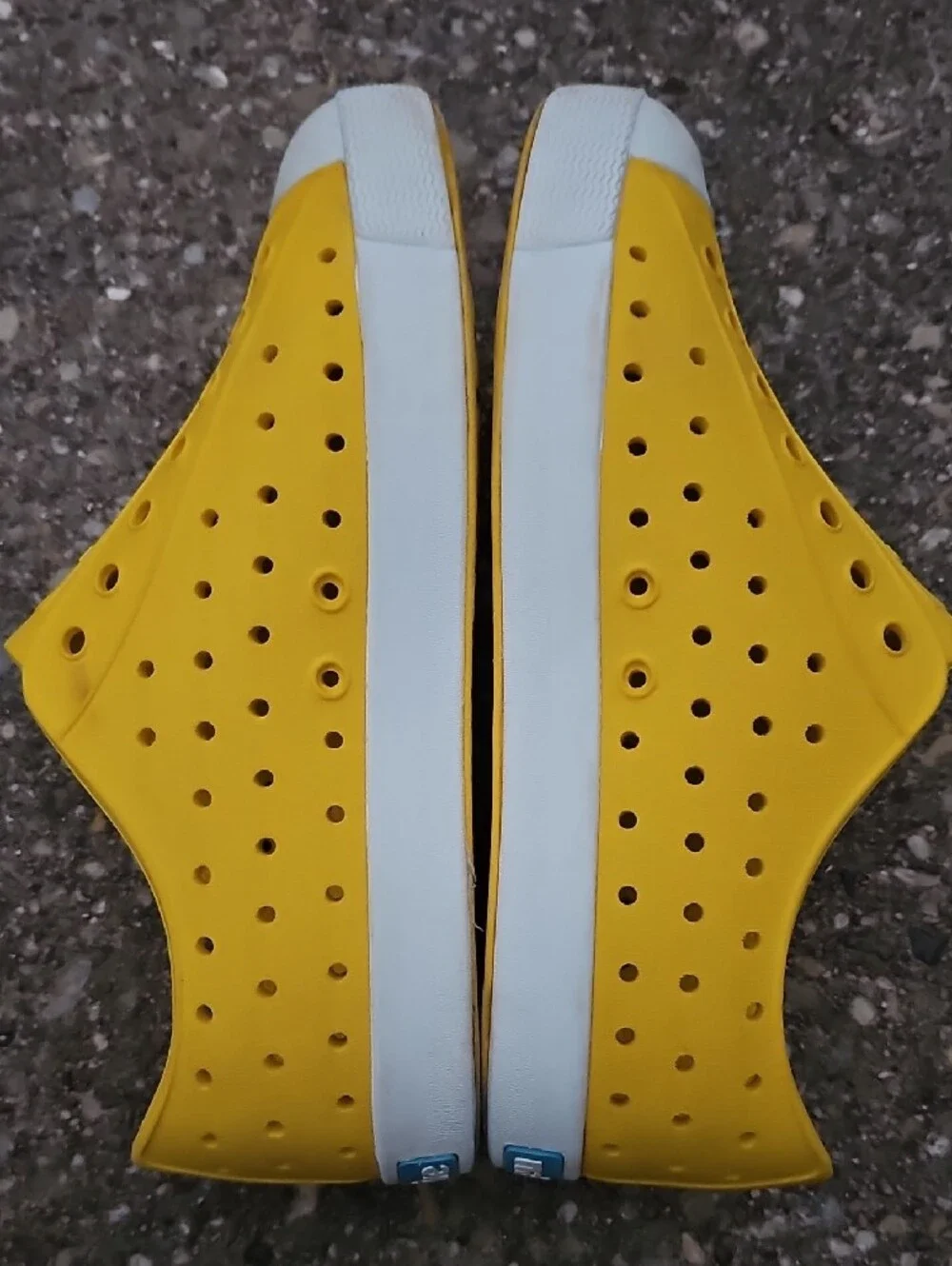 Native Yellow Jefferson Slip-On Sneakers White Toe Caps Water Summer Shoes 2